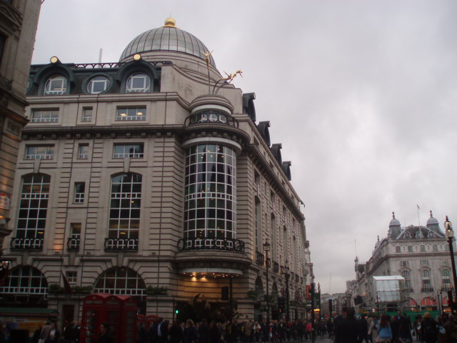 Piccadilly Circus