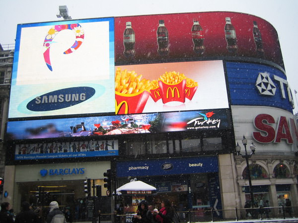 piccadilly circus