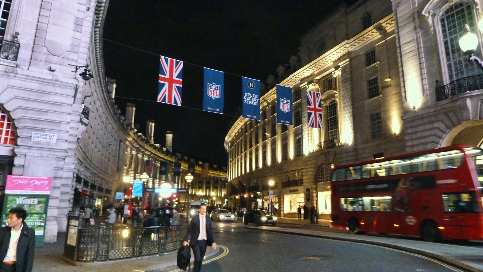 Piccadilly Circus