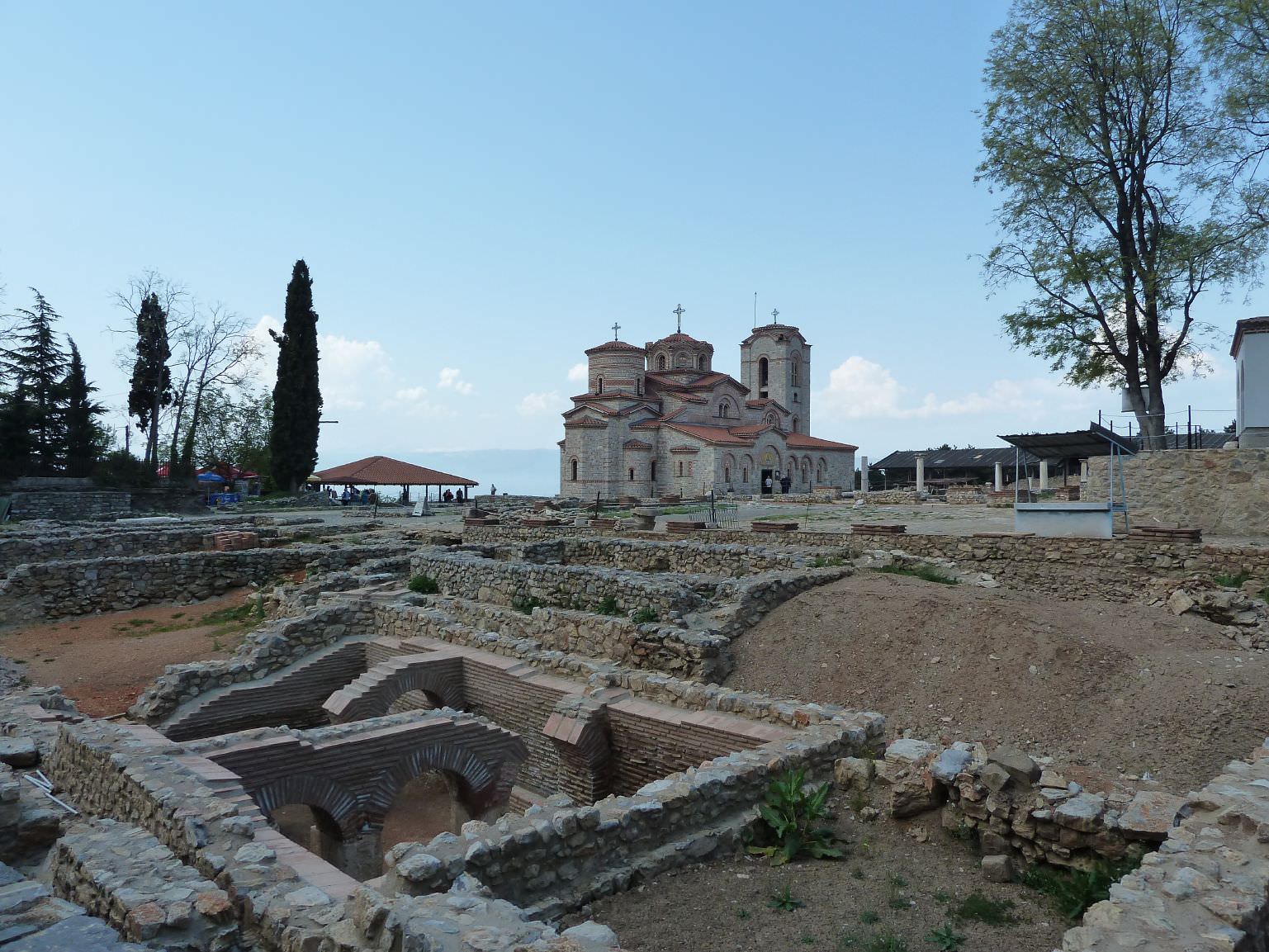 Plaoshnik, εκκλησία Αγίου Παντελεήμονα