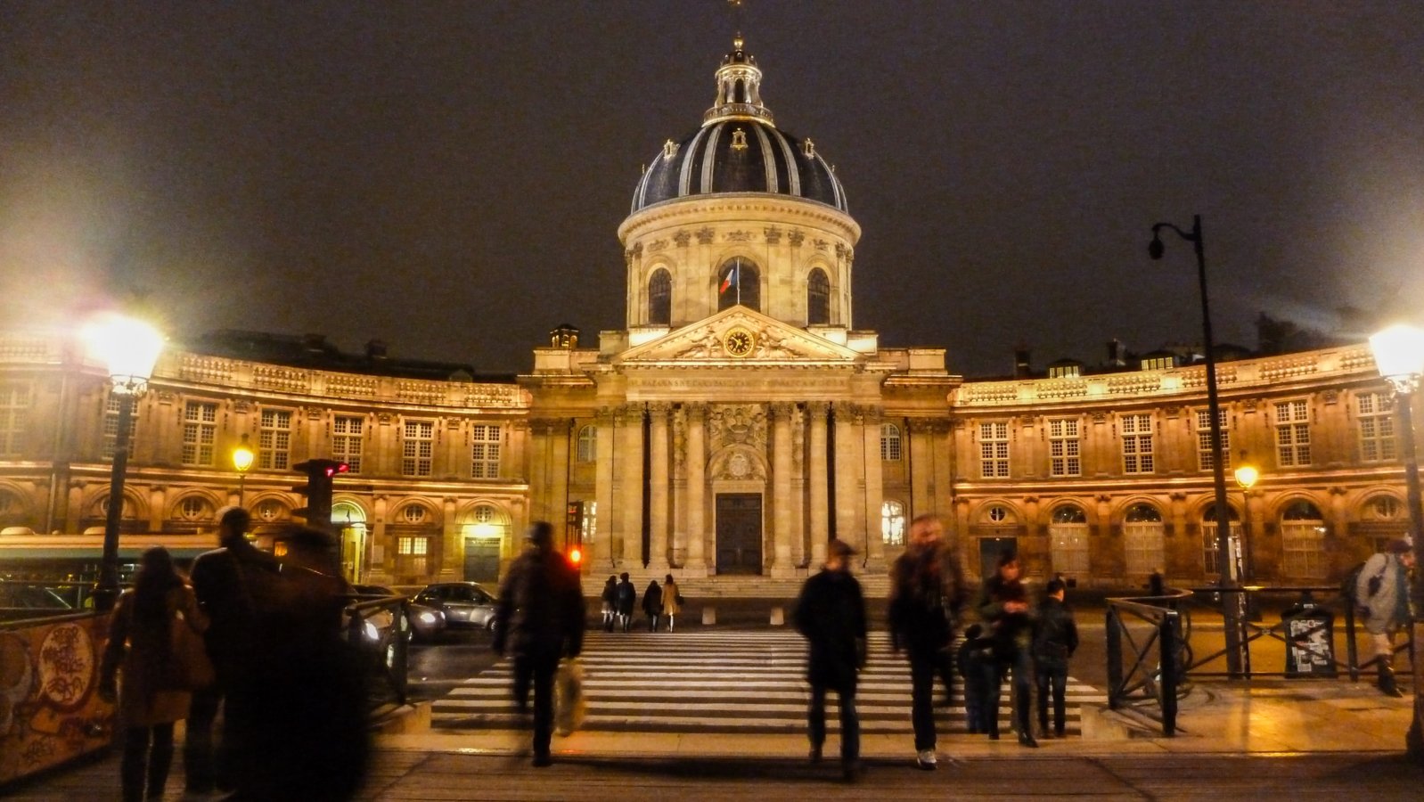 Pont des Arts - Place de l'institut