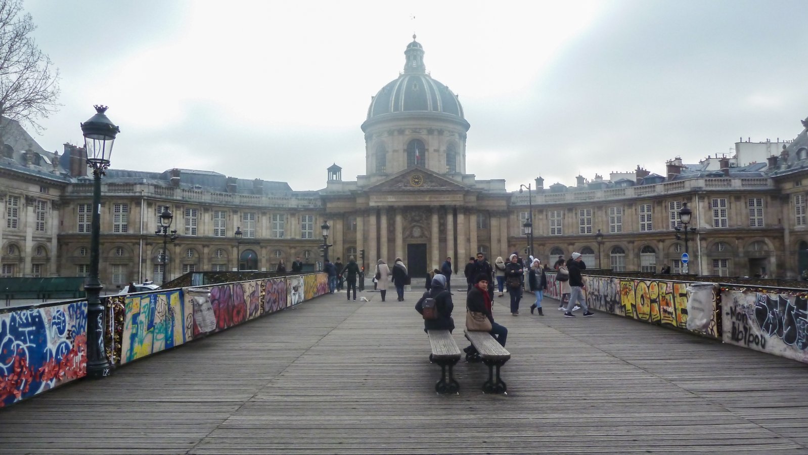 Pont des Arts - Place de l'institut