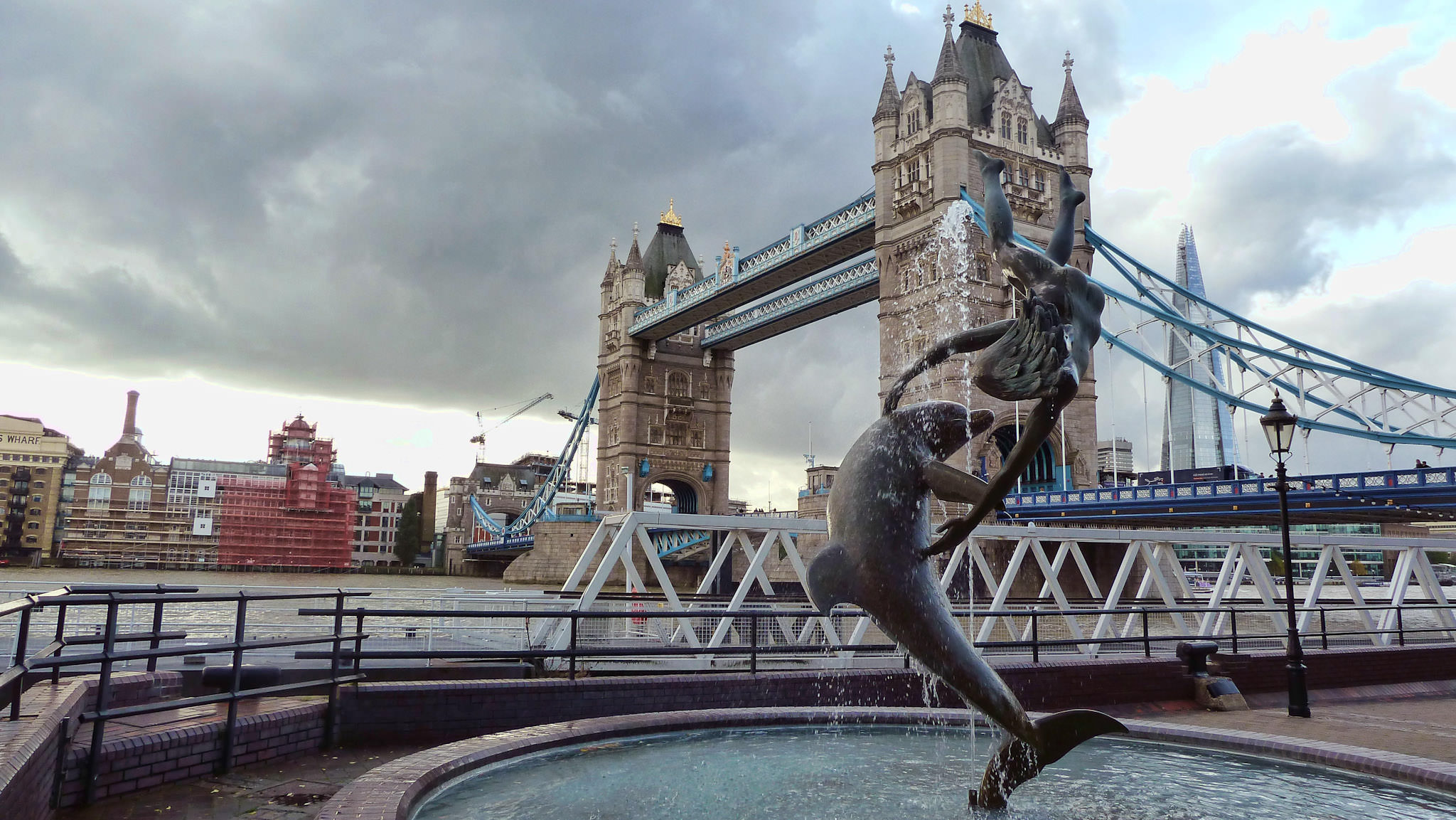 The girl with a dolphin & Tower Bridge