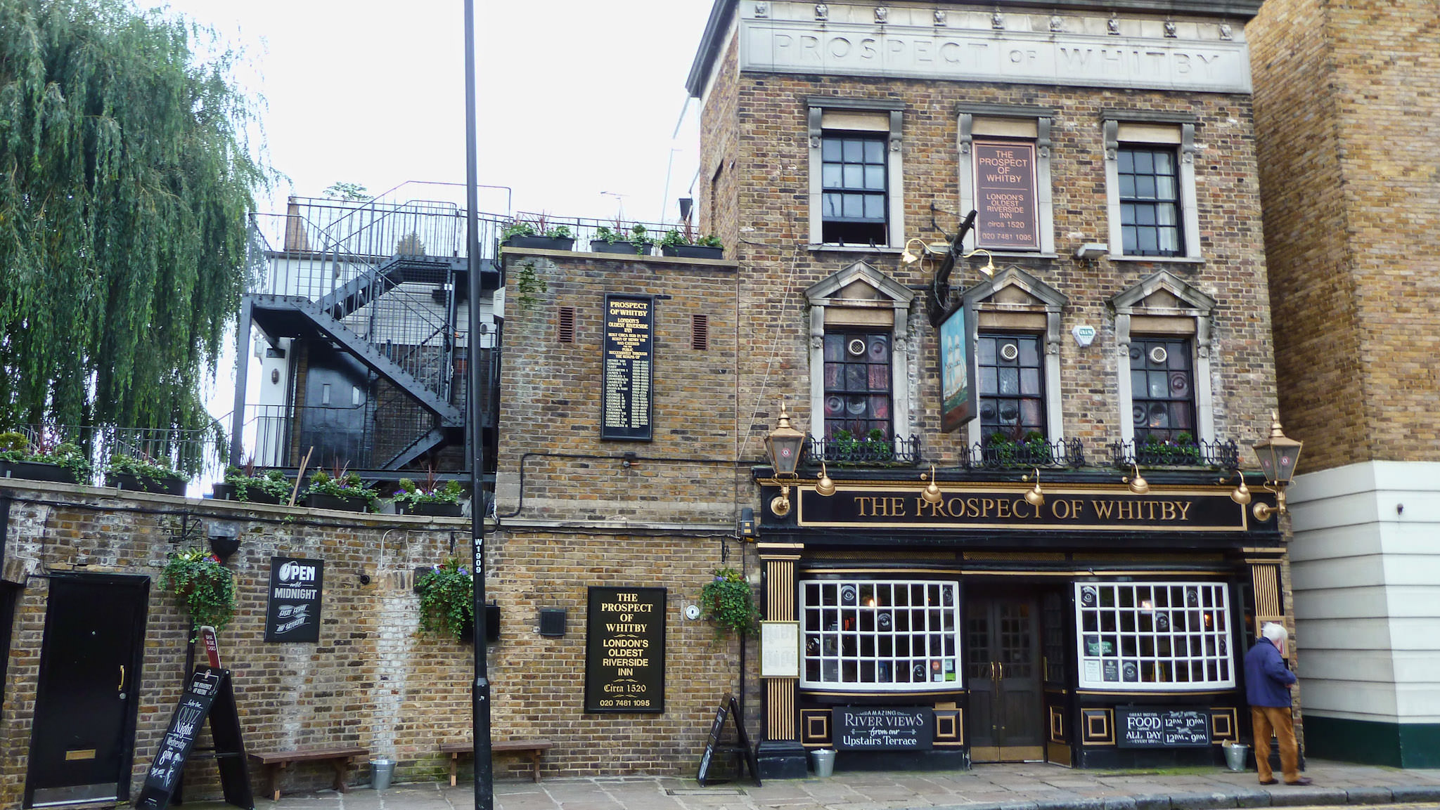 The Prospect of Whitby - Wapping