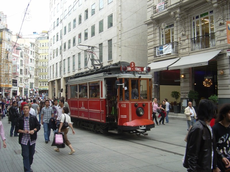 The road to Taxim, Istanbul