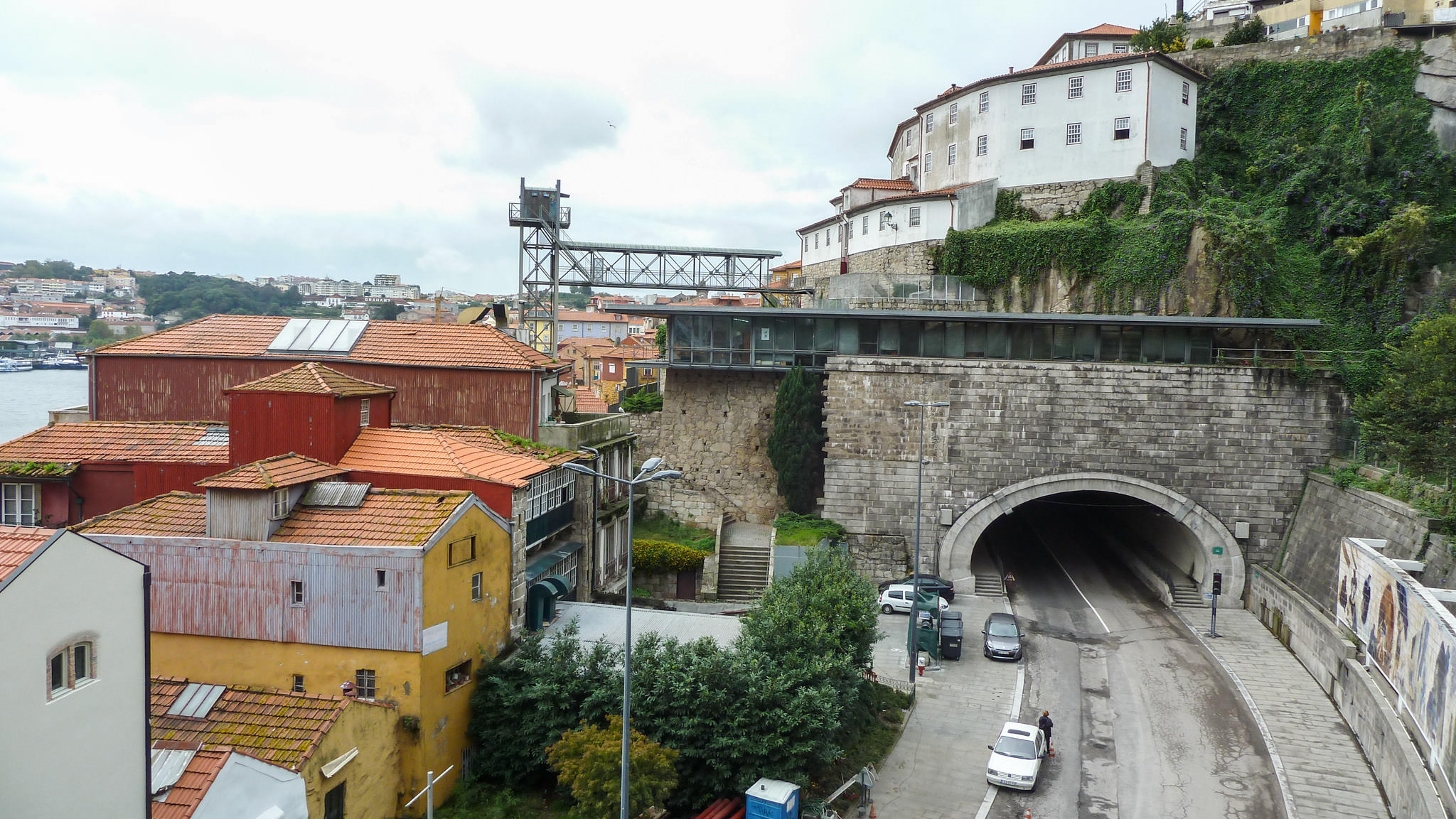 Tunnel from Ponte D.Luis I - Porto