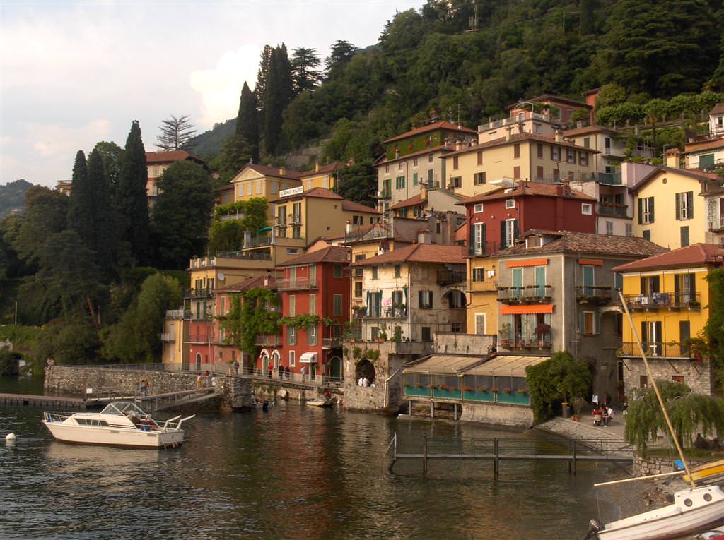 Varenna- the old port...