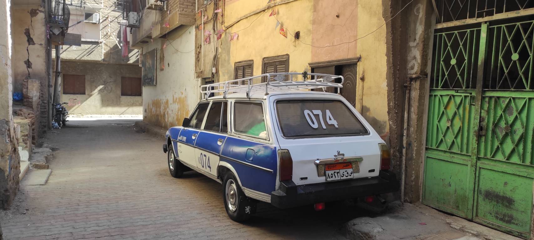 Legendary Peugeot 504 as taxi